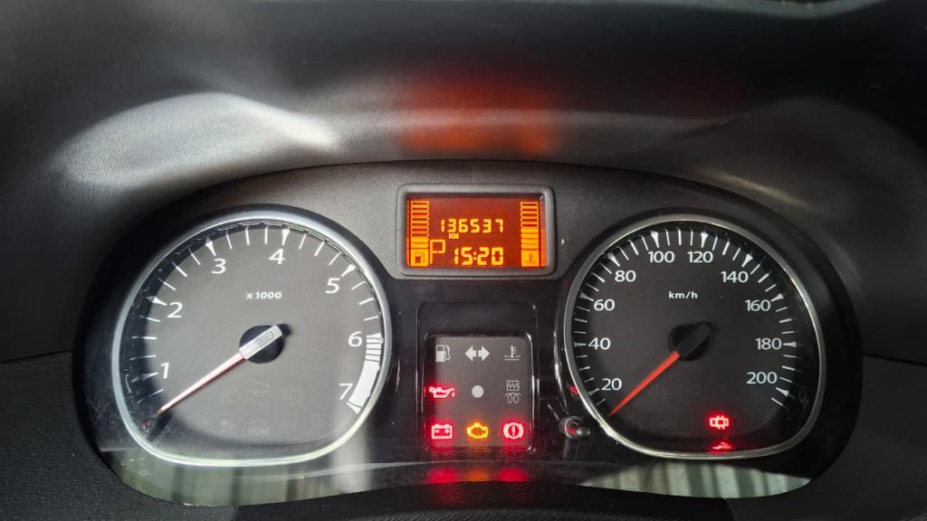 RENAULT Duster - Foto