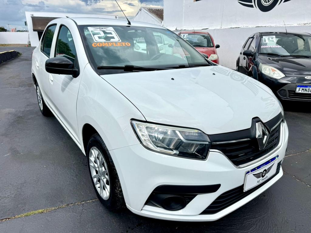RENAULT Logan - Foto