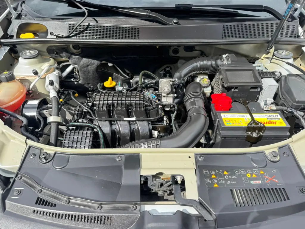 RENAULT Logan - Foto