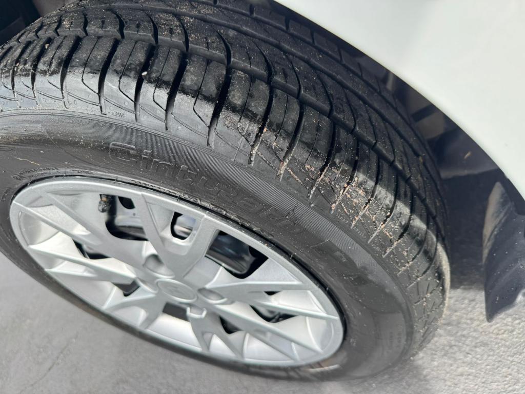 RENAULT Logan - Foto