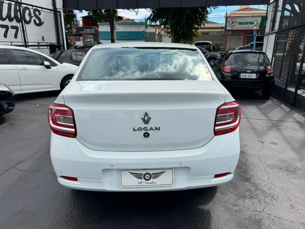 RENAULT Logan - Foto