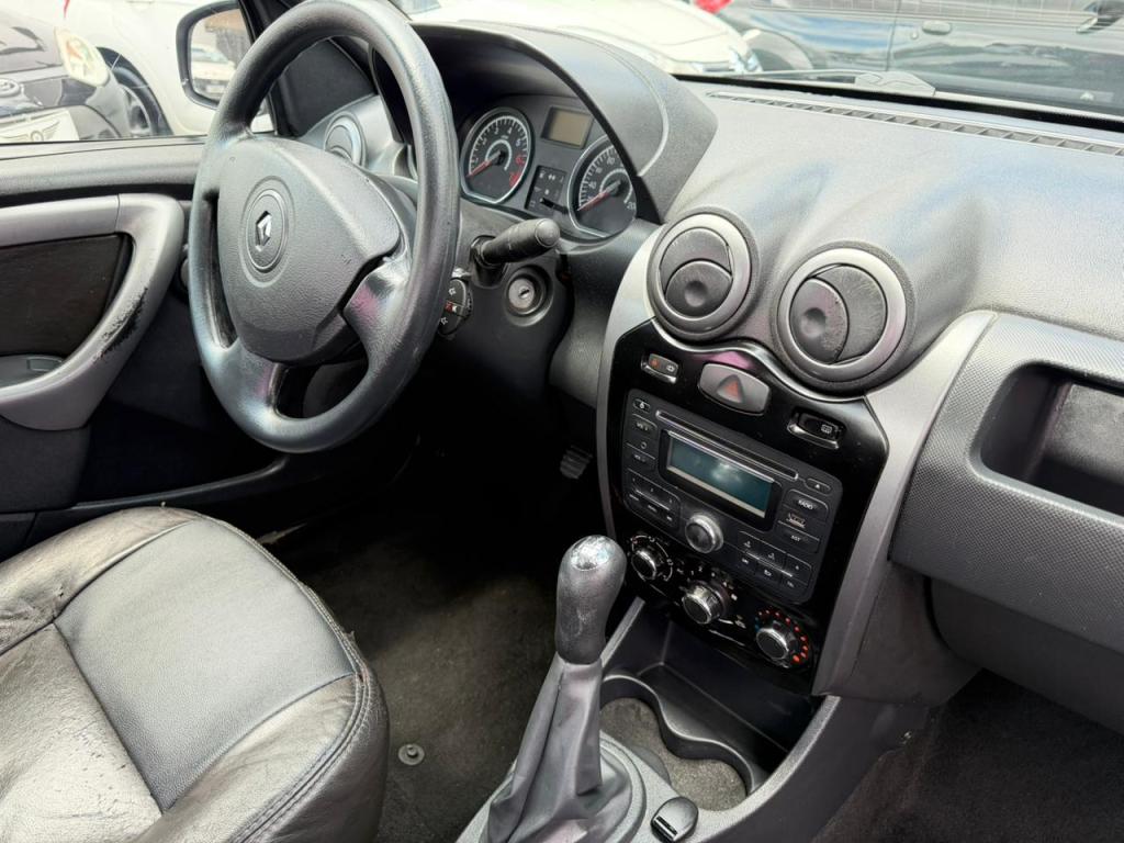 RENAULT Logan - Foto