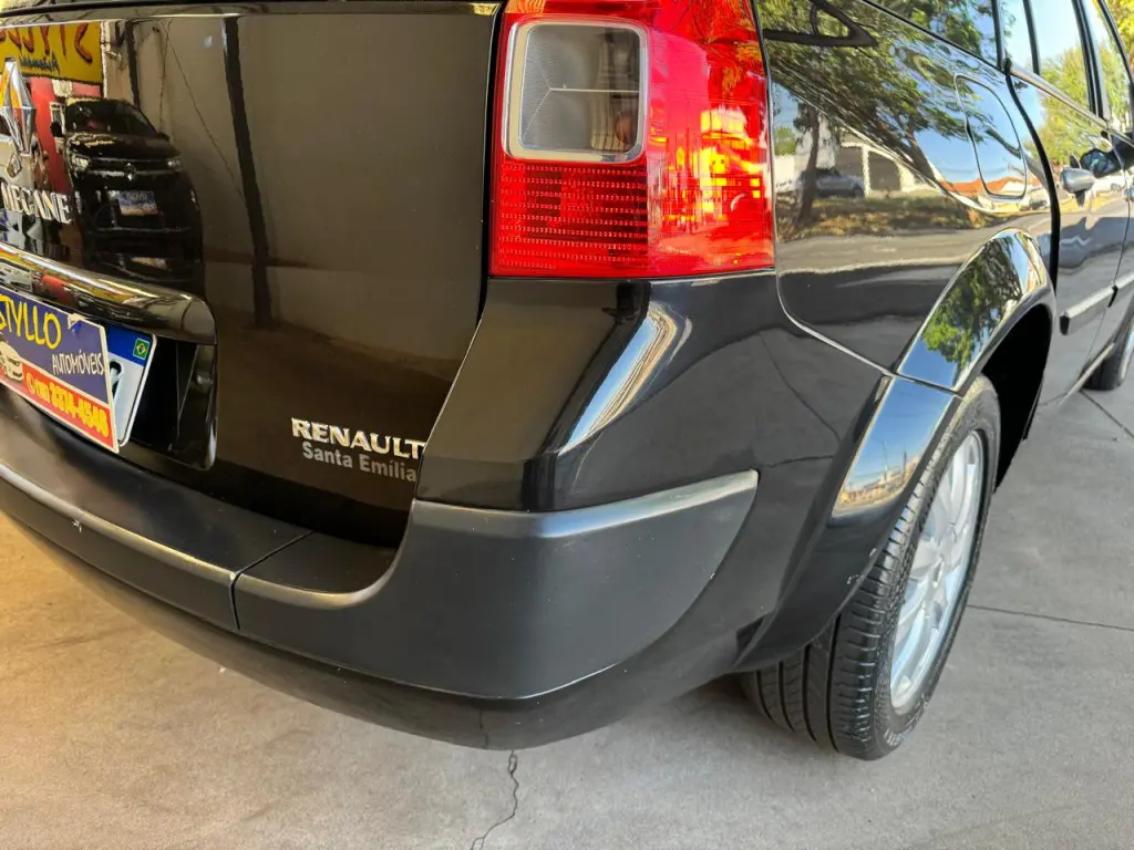 RENAULT Megane Grand Tour - Foto