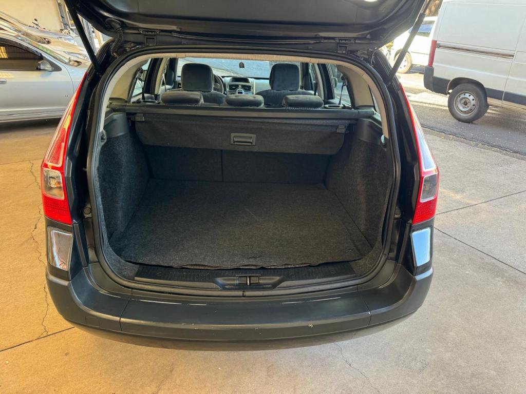 RENAULT Megane Grand Tour - Foto