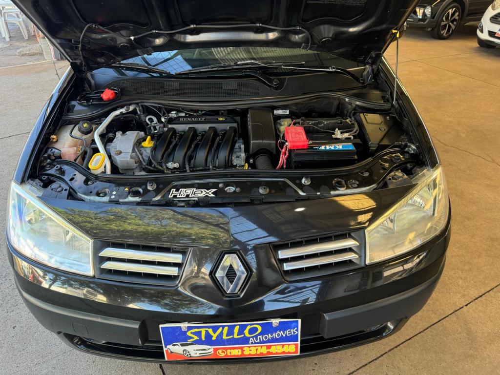 RENAULT Megane Grand Tour - Foto