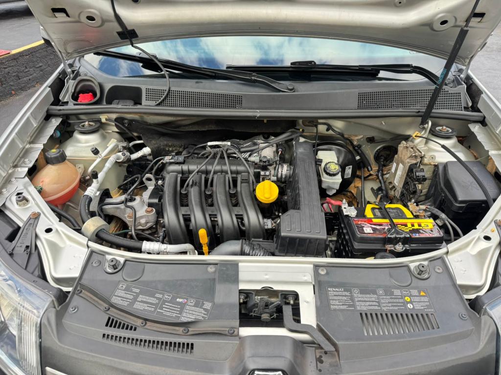 RENAULT Sandero - Foto