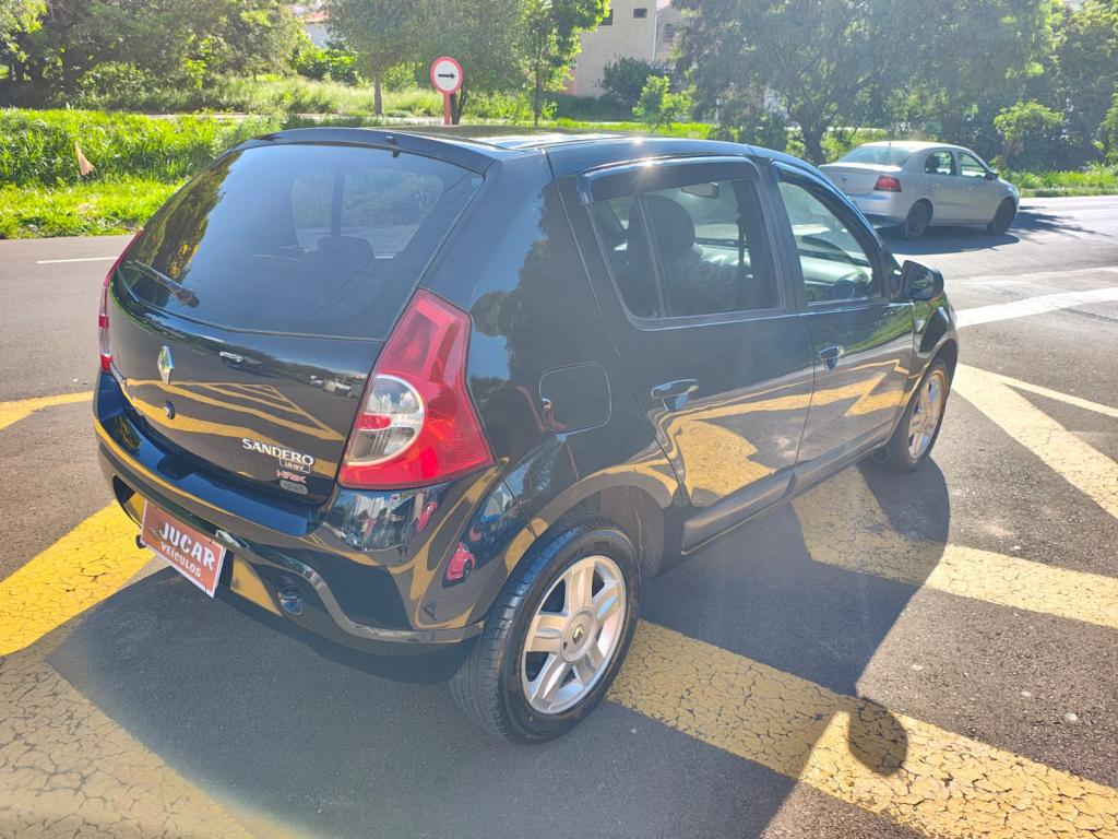 RENAULT Sandero - Foto