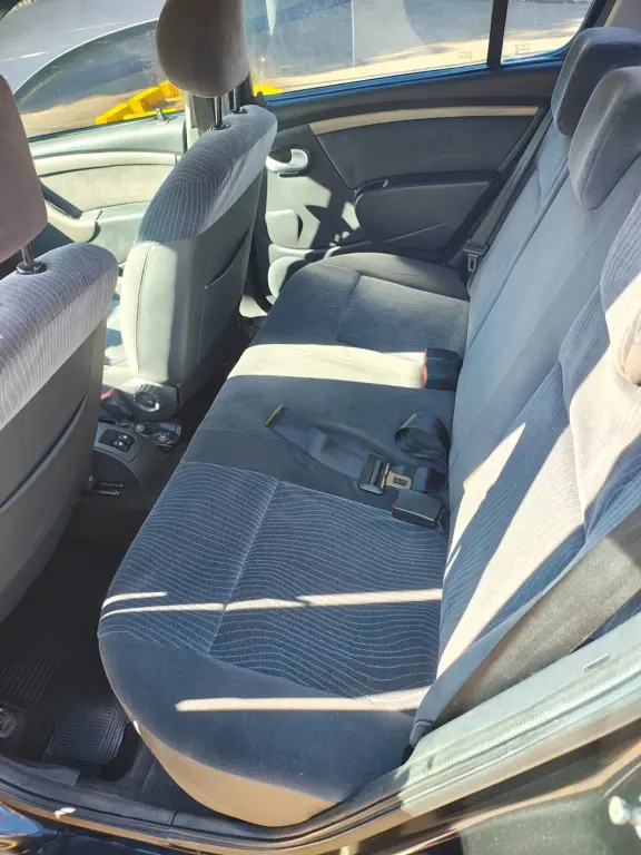 RENAULT Sandero - Foto