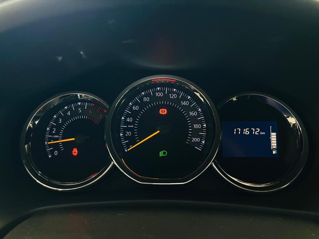 RENAULT Sandero - Foto