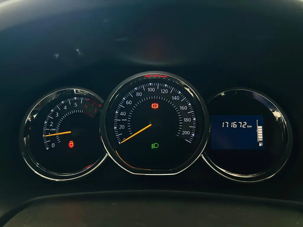 RENAULT Sandero - Foto