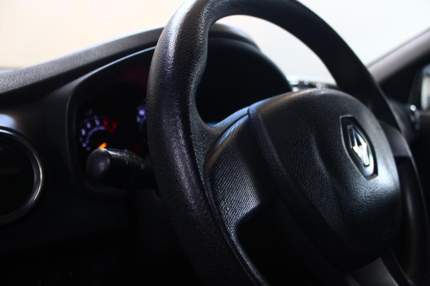 RENAULT Sandero - Foto