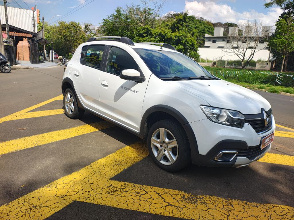 RENAULT Sandero - Foto