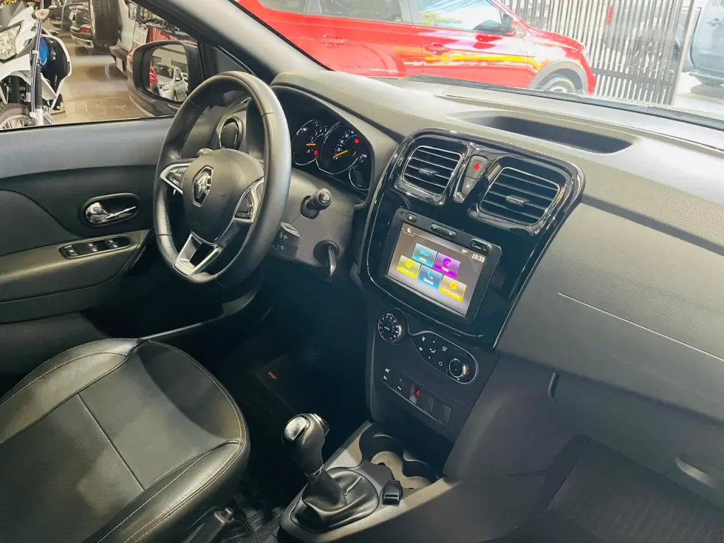 RENAULT Stepway - Foto