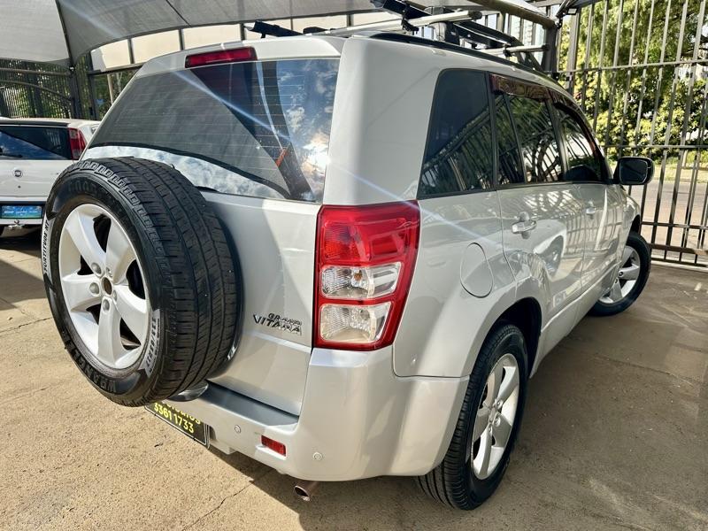SUZUKI Grand Vitara - Foto
