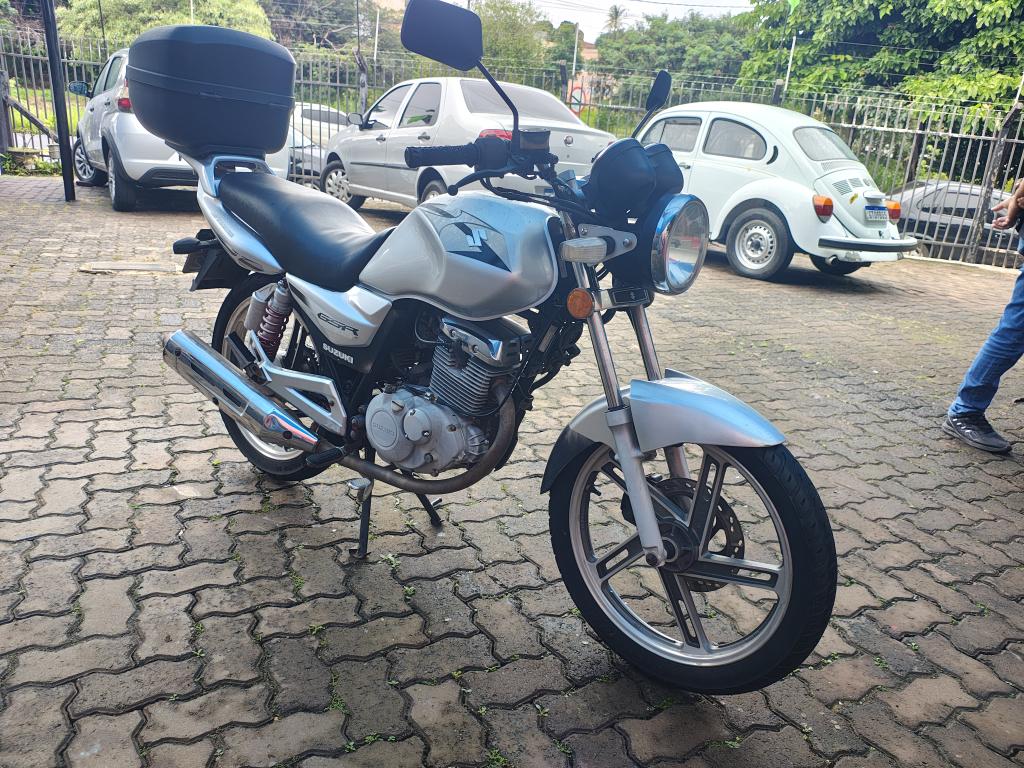 SUZUKI GSR 150