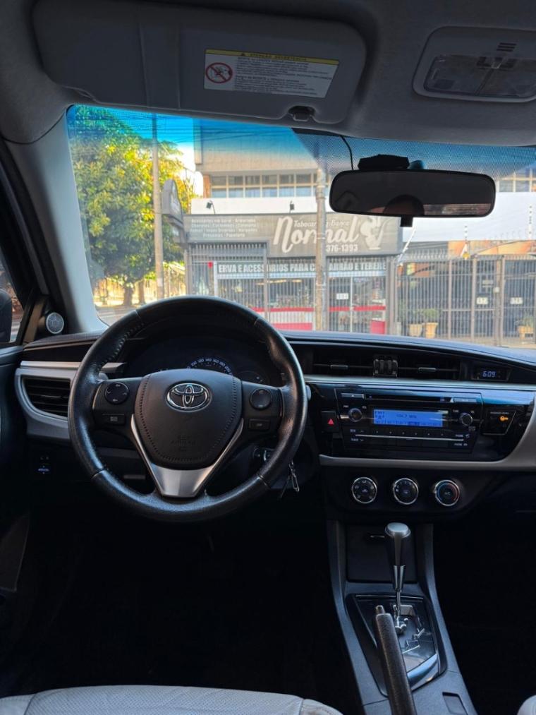 TOYOTA Corolla - Foto