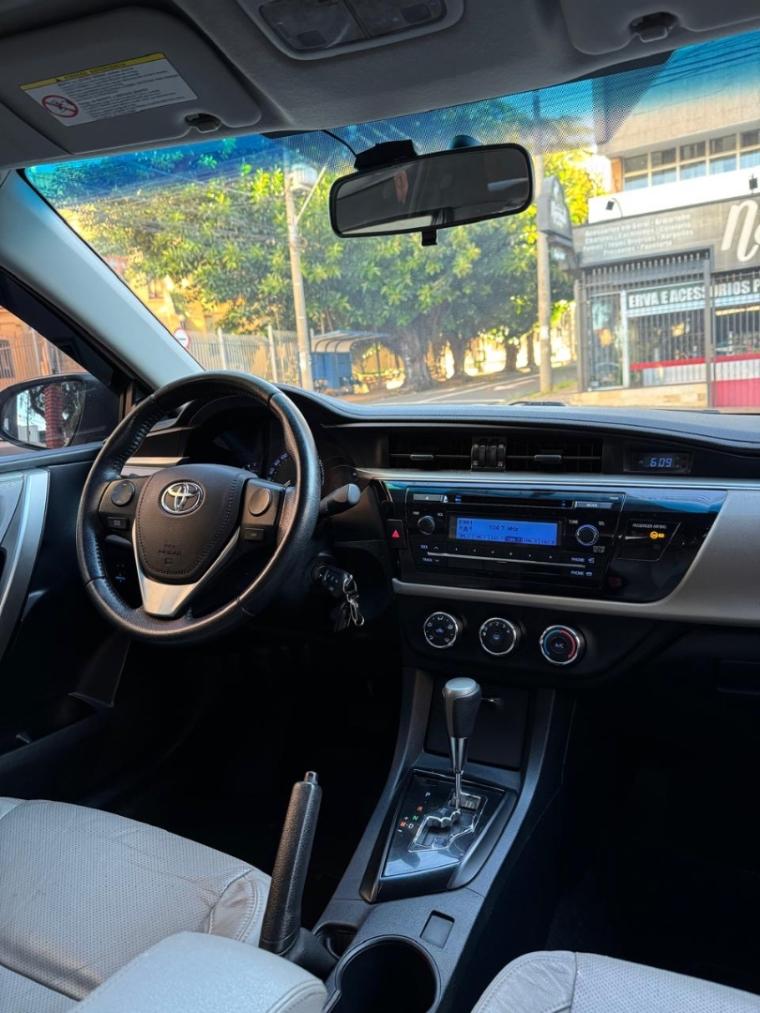 TOYOTA Corolla - Foto