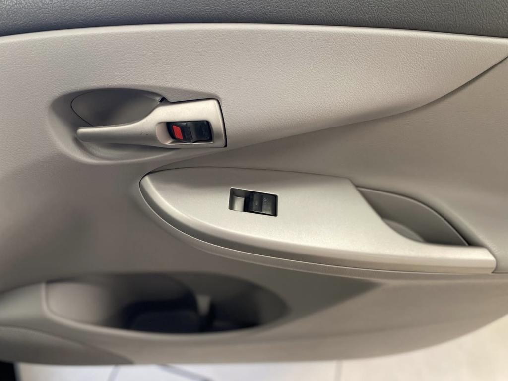 TOYOTA Corolla - Foto