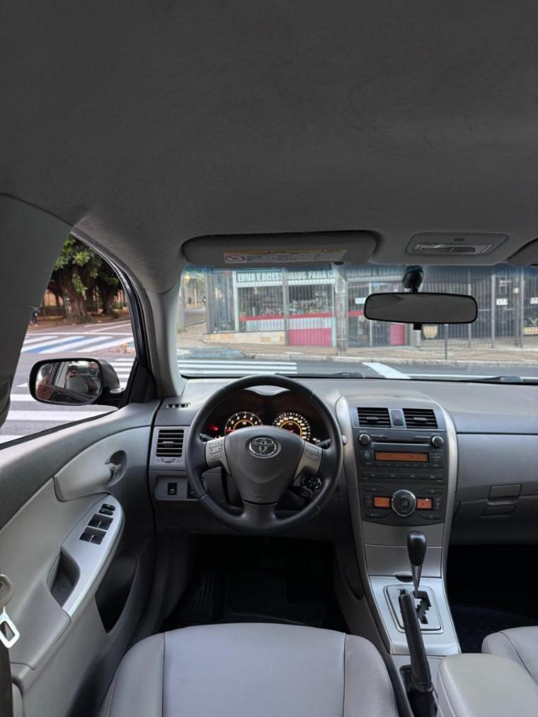 TOYOTA Corolla - Foto