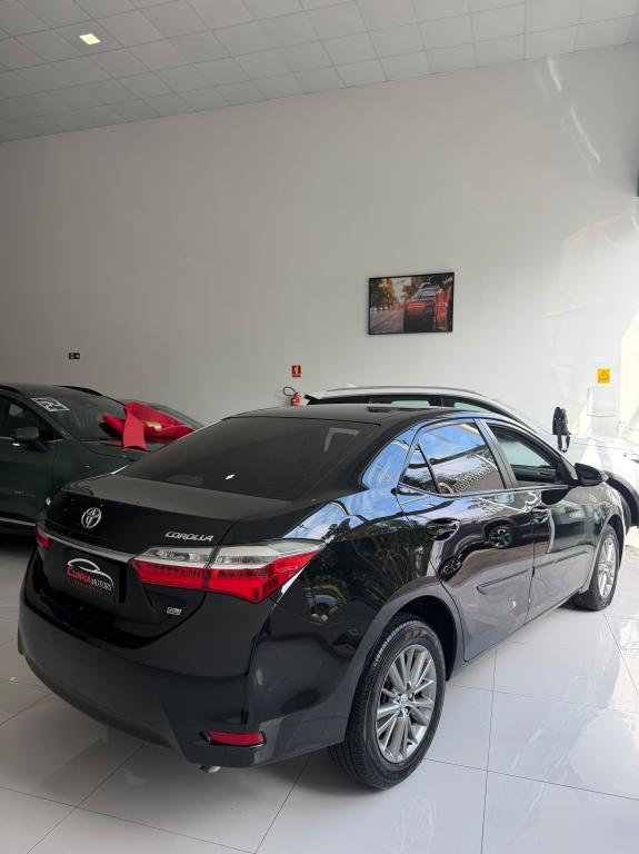 TOYOTA Corolla - Foto