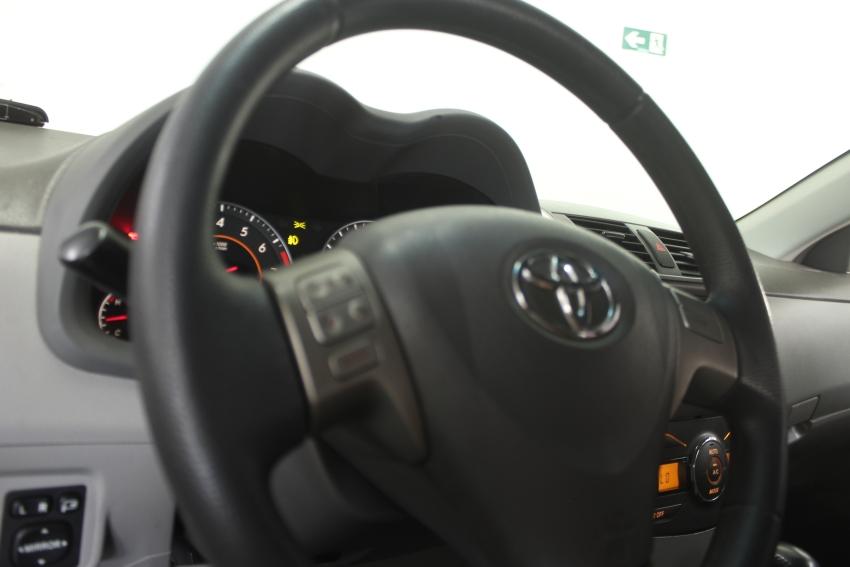 TOYOTA Corolla - Foto