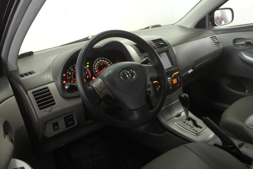 TOYOTA Corolla - Foto