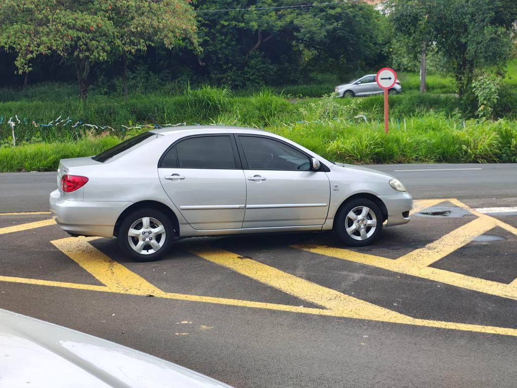 TOYOTA Corolla - Foto