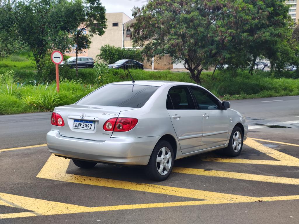 TOYOTA Corolla - Foto