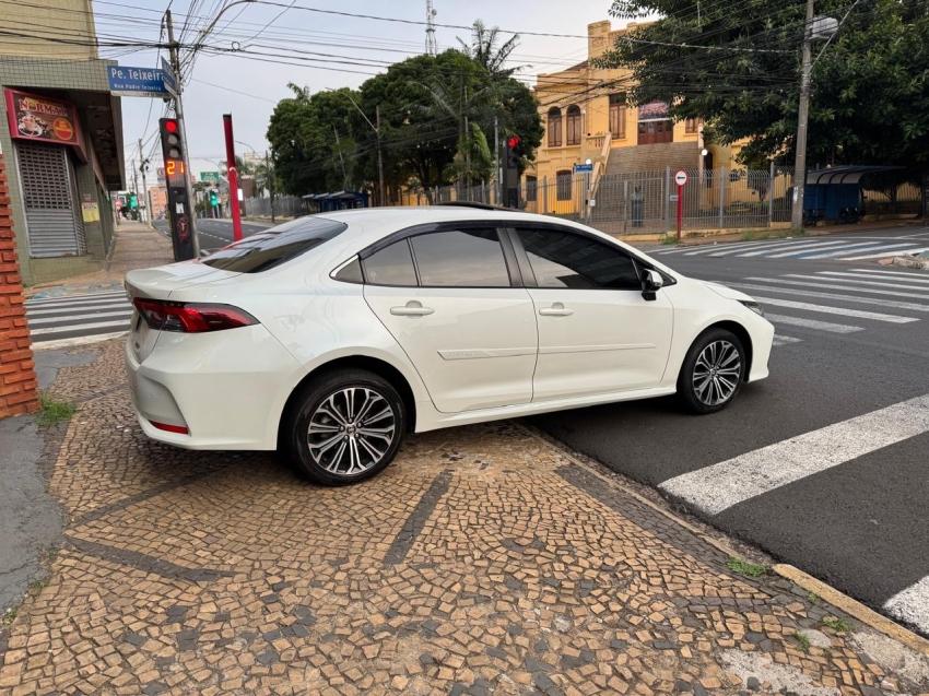 TOYOTA Corolla - Foto