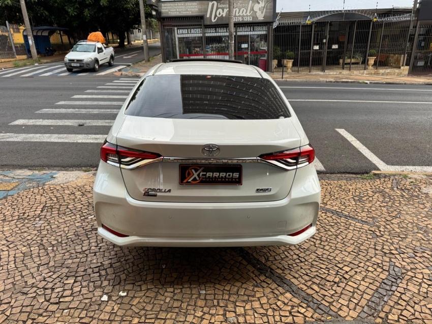 TOYOTA Corolla - Foto