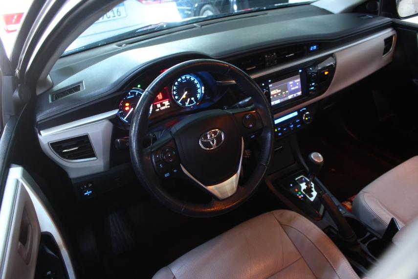 TOYOTA Corolla - Foto