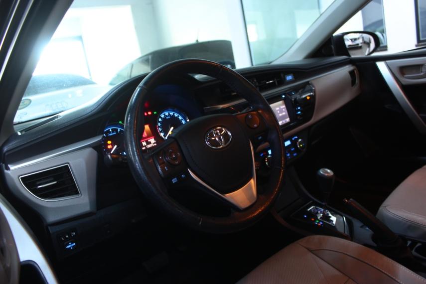 TOYOTA Corolla - Foto