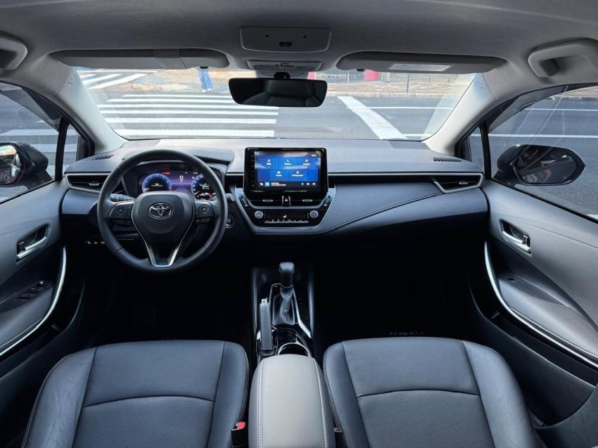 TOYOTA Corolla - Foto