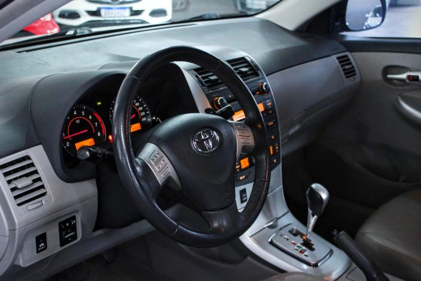 TOYOTA Corolla - Foto