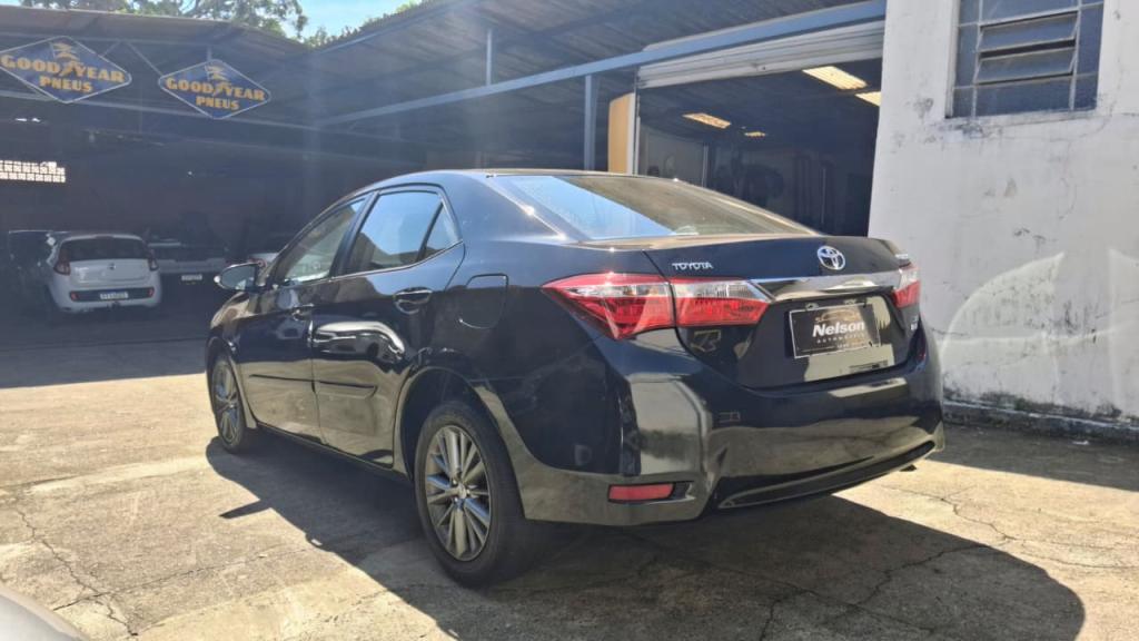 TOYOTA Corolla - Foto
