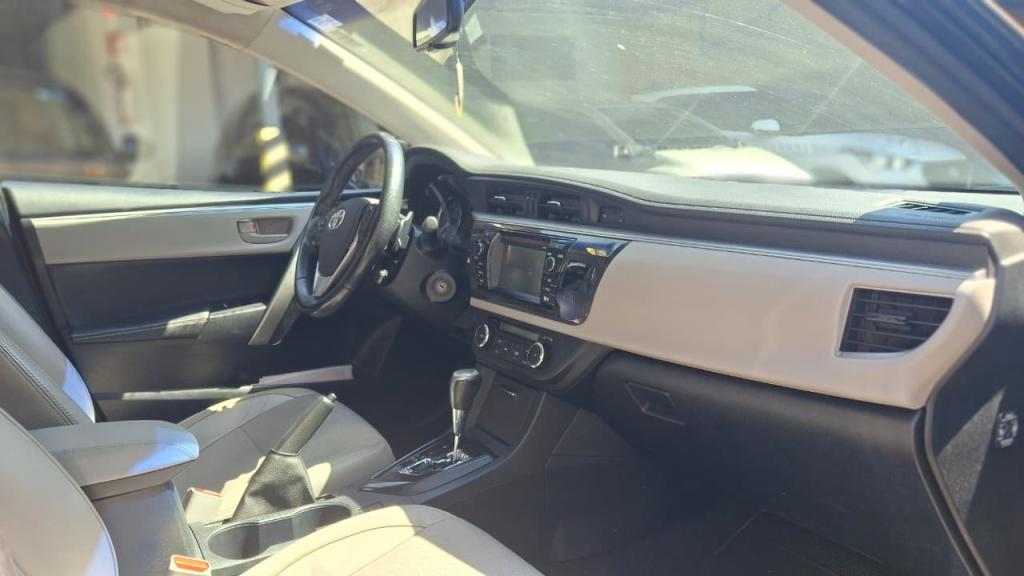 TOYOTA Corolla - Foto