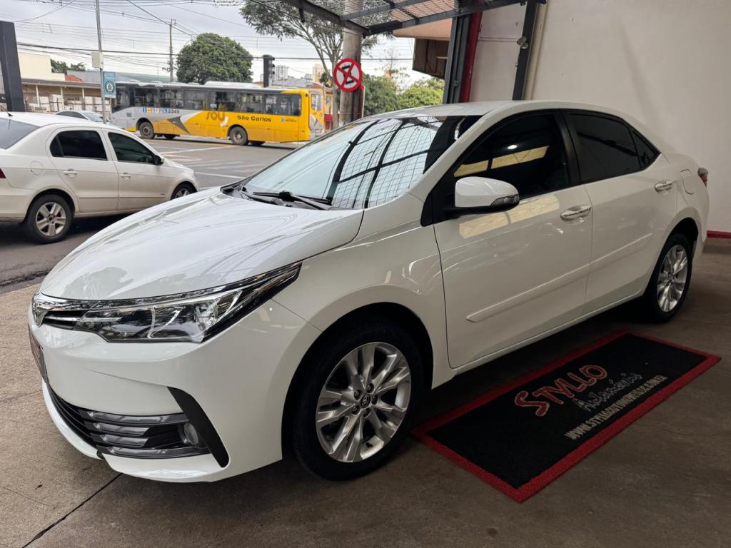 TOYOTA Corolla - Foto