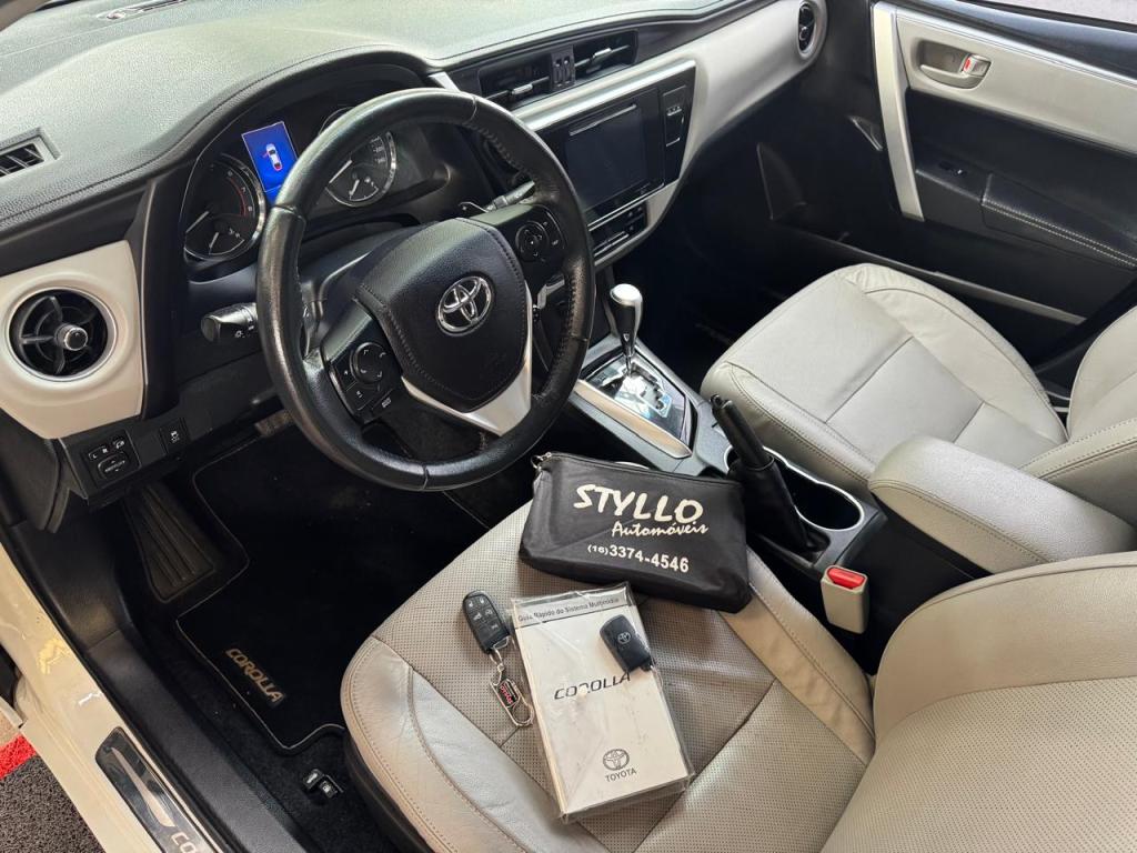 TOYOTA Corolla - Foto