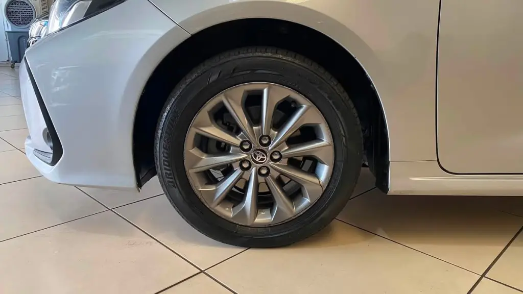 TOYOTA Corolla - Foto