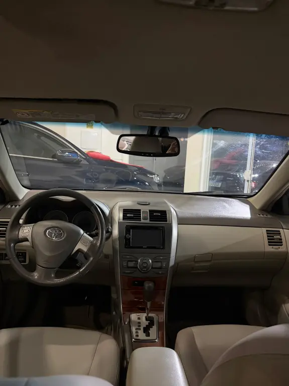TOYOTA Corolla - Foto