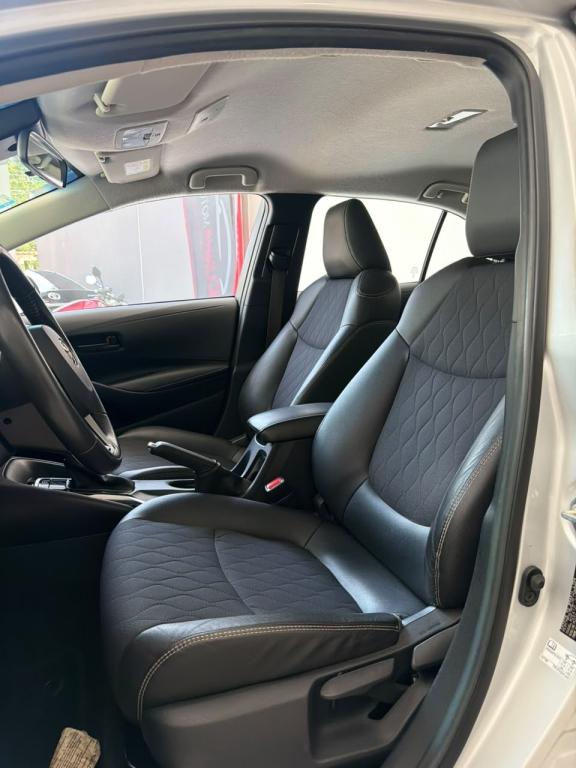 TOYOTA Corolla - Foto