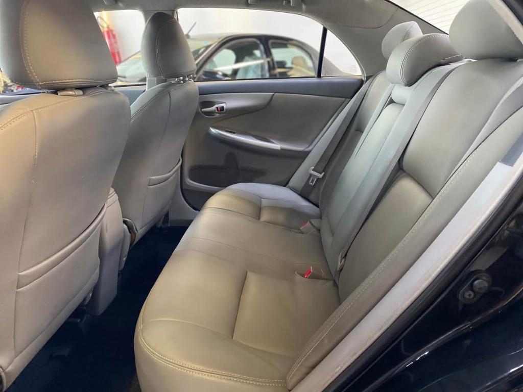 TOYOTA Corolla - Foto