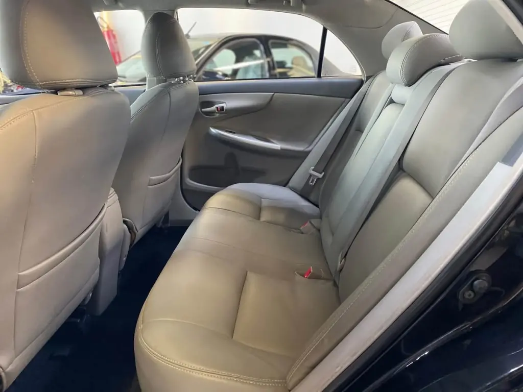 TOYOTA Corolla - Foto
