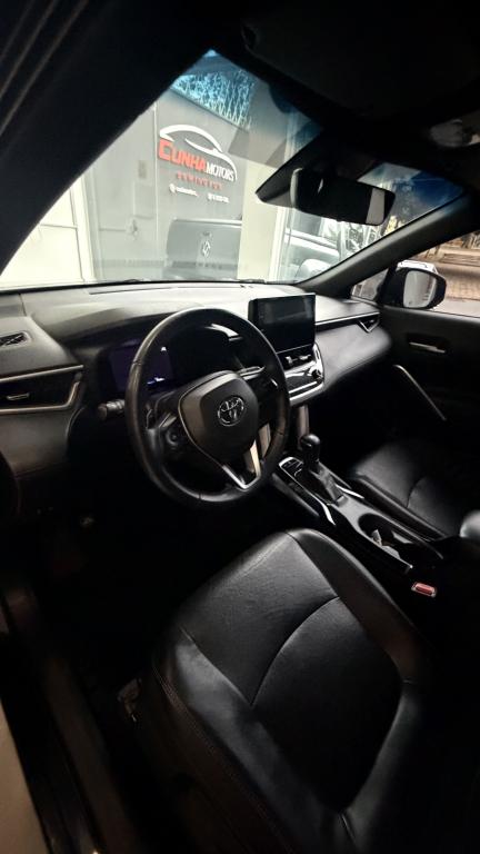 TOYOTA Corolla Cross - Foto
