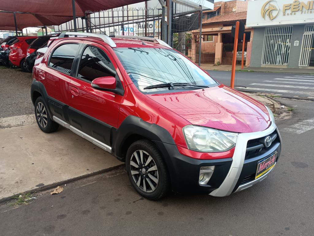 TOYOTA Etios Cross - Foto