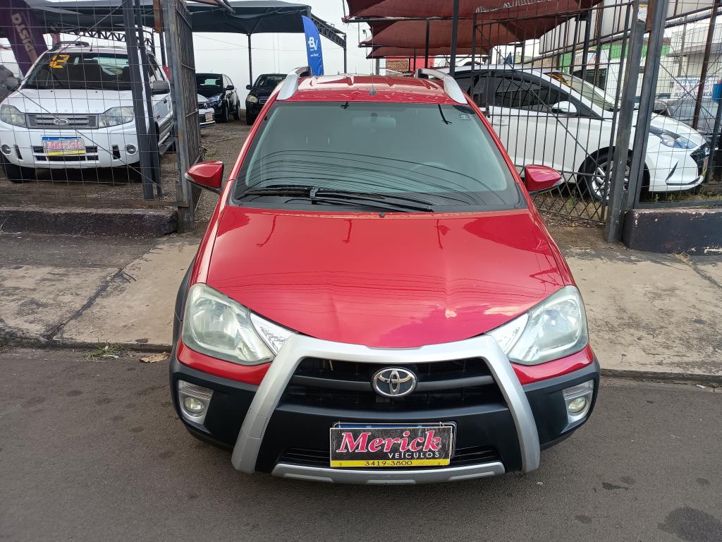 TOYOTA Etios Cross - Foto