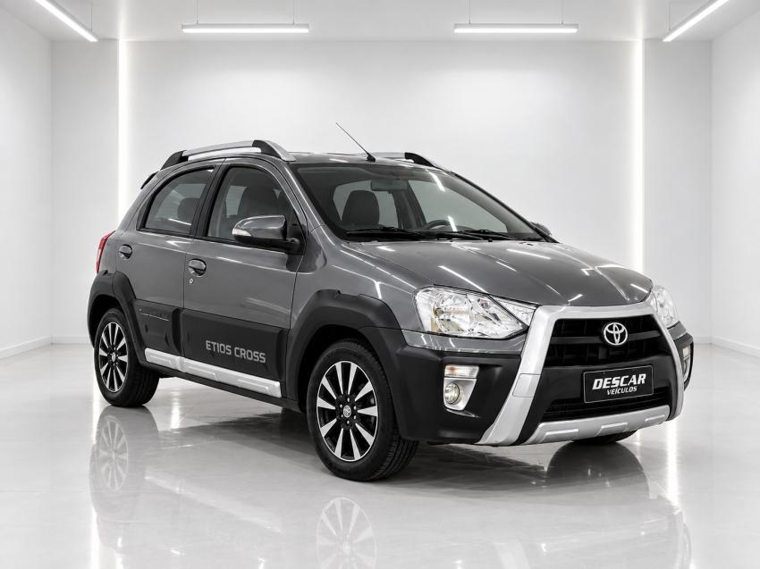 TOYOTA Etios Cross