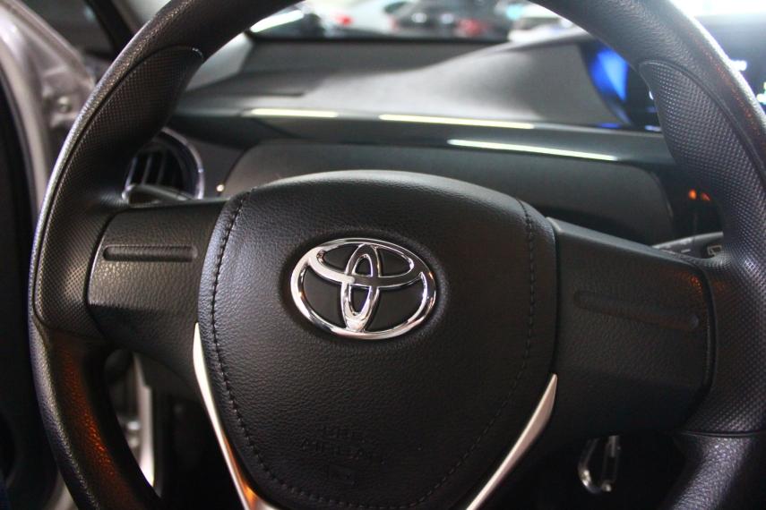 TOYOTA Etios Hatch - Foto