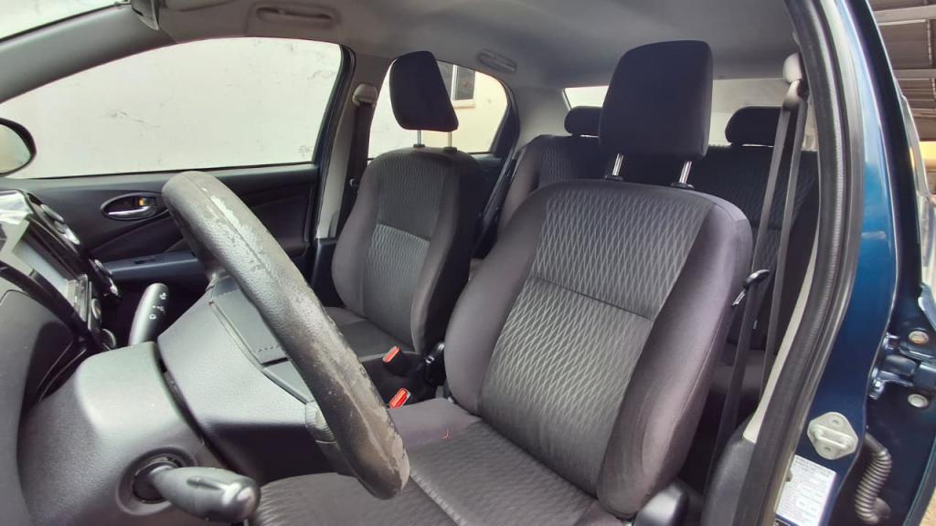TOYOTA Etios Sedan - Foto