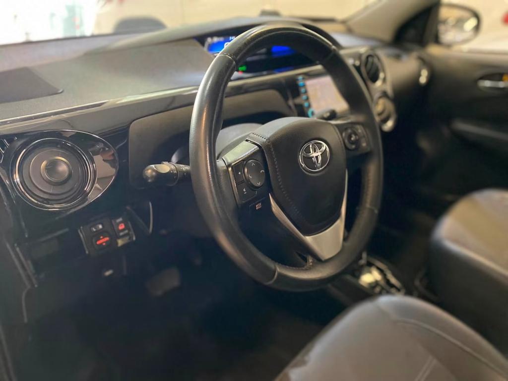 TOYOTA Etios Sedan - Foto